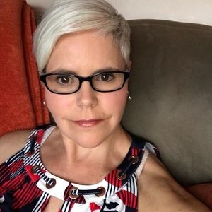 Meet your Posher, Cindi